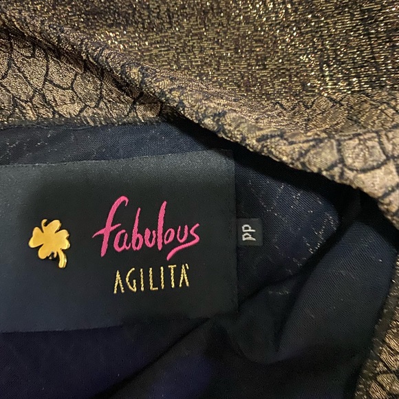 Mini skirts - Picture 5 of 8